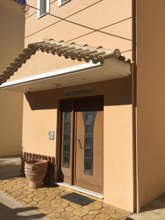 Petra Thea Apartments 2 Kalamata Extérieur photo