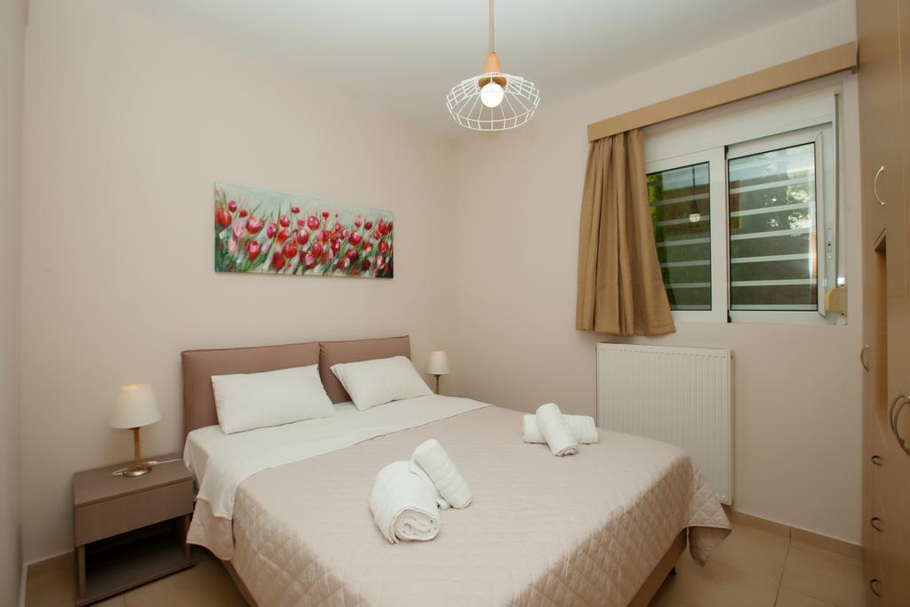 Petra Thea Apartments 2 Kalamata Extérieur photo